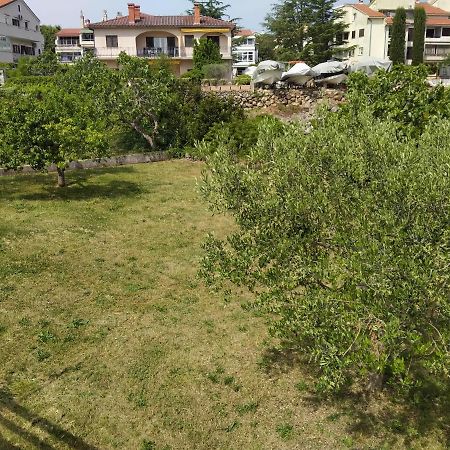 Apartman Avsec クルク エクステリア 写真